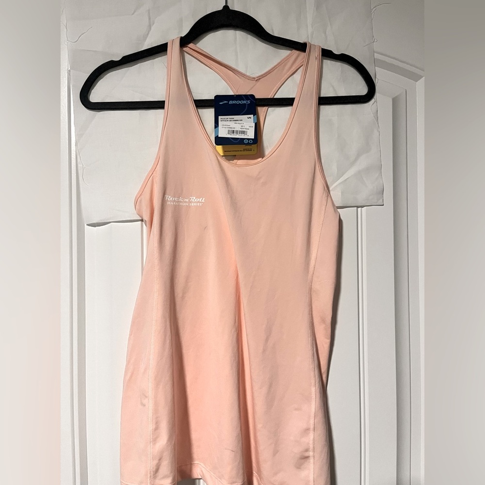 Brooks running tank- Rock and Roll marathon series